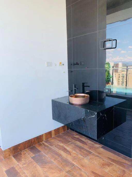 Departamento Con Vista De Lujo Apartment Santa Cruz de La Sierra Bagian luar foto